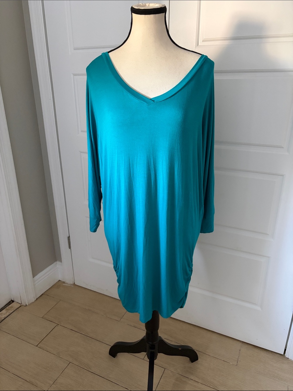 New NWT By Johnny Teal Tunic Top with Rouched Sides